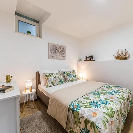 Trio- An Amazing View Of Split Apartment Klis