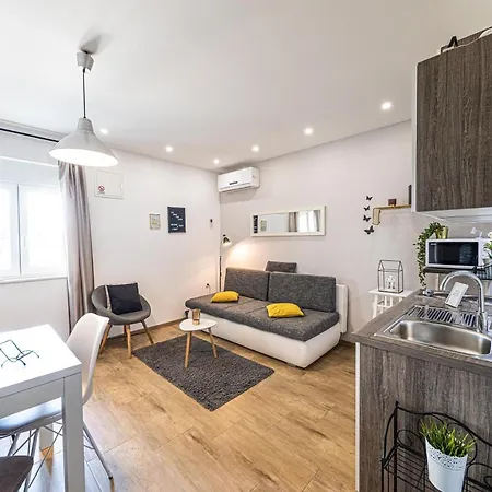 Apartment Trio- An Amazing View Of Split Klis