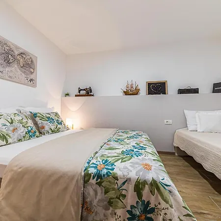 Trio- An Amazing View Of Split Apartment